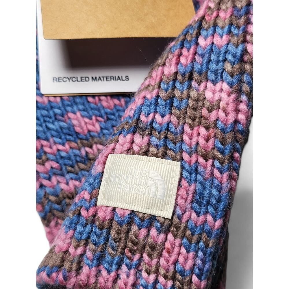 NWT THE NORTH FACE Crochet Shinsky Slouchy Beanie Shady Berry OSFA - Picture 12 of 12